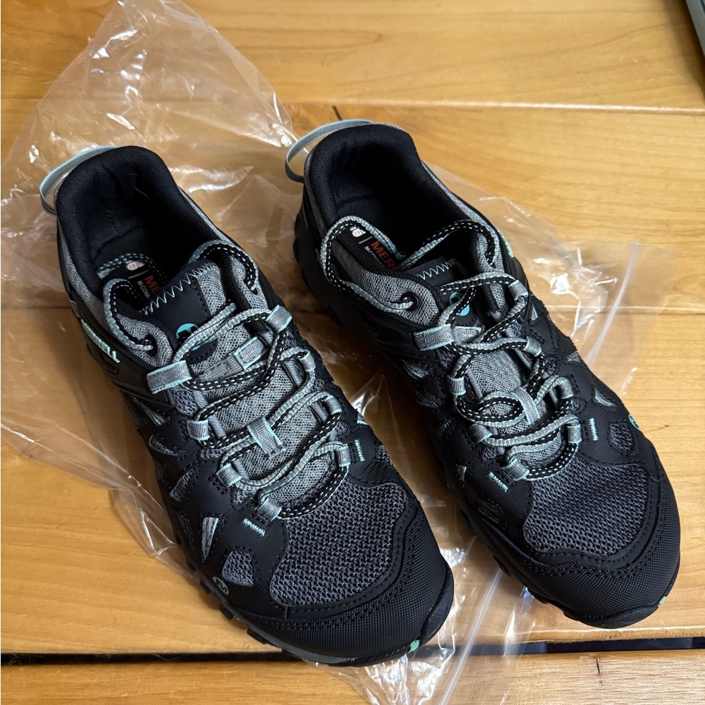 NEW! Women’s 10 Merrell All Out Blaze Water/Hiking Shoes